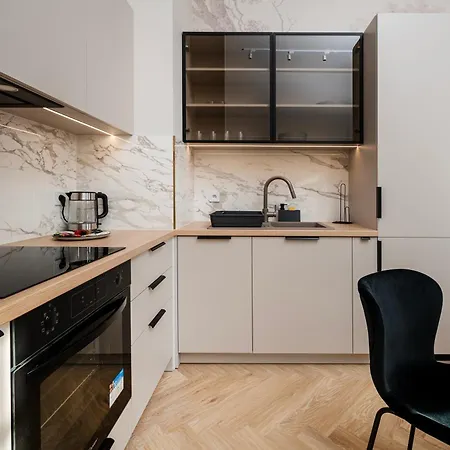 Srodmiescie - 35m2, Location By Rentujemy דירה