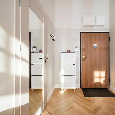 Srodmiescie - 35m2, Location By Rentujemy Apartment