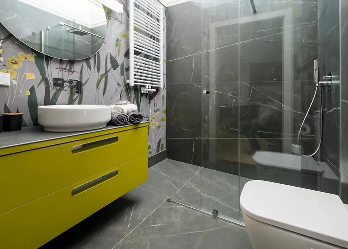 Srodmiescie - 35m2, Location By Rentujemy דירה *